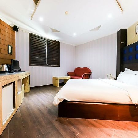 Hotel Rooky Daejeon Zewnętrze zdjęcie