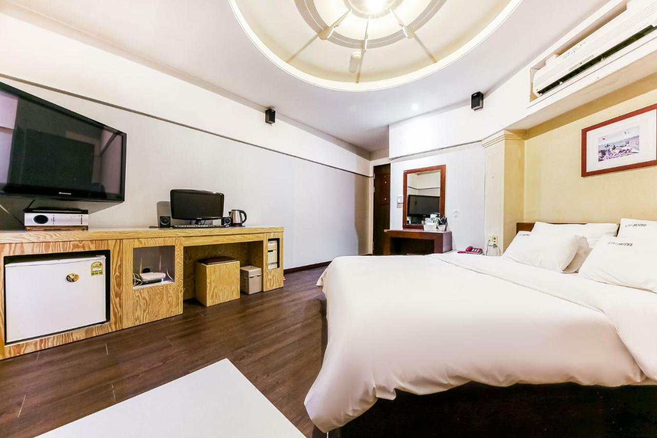 Hotel Rooky Daejeon Zewnętrze zdjęcie