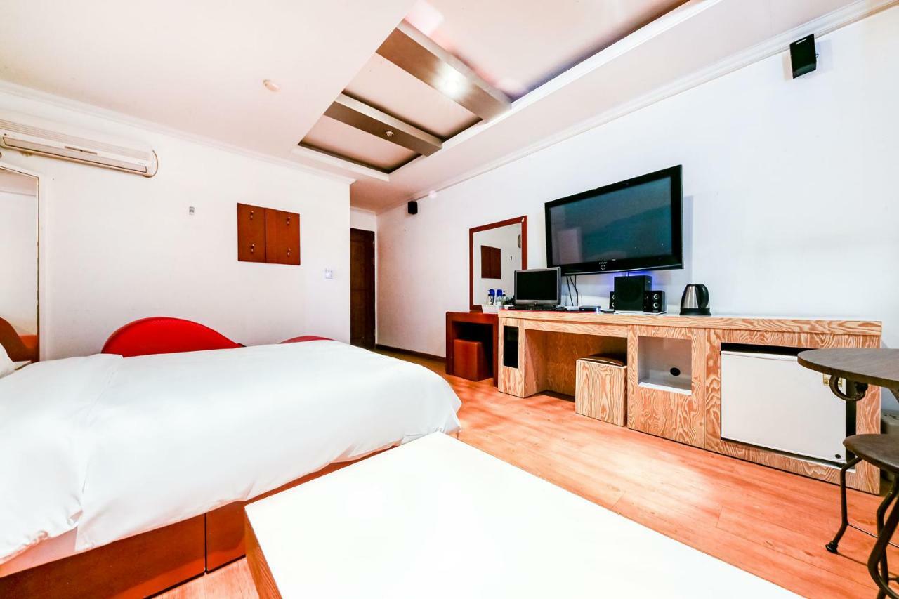Hotel Rooky Daejeon Zewnętrze zdjęcie